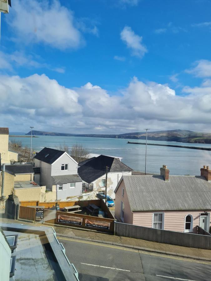 Goodwick The Hope And Anchor酒店 外观 照片